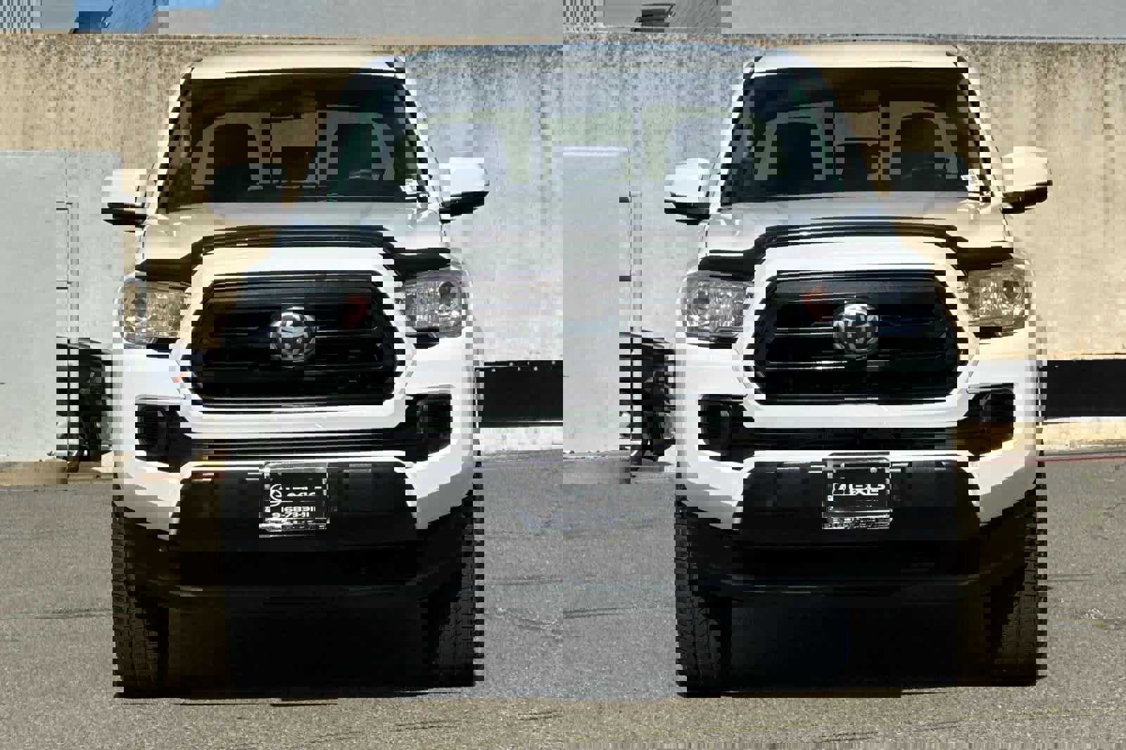 Used 2020 Toyota Tacoma SR image 10