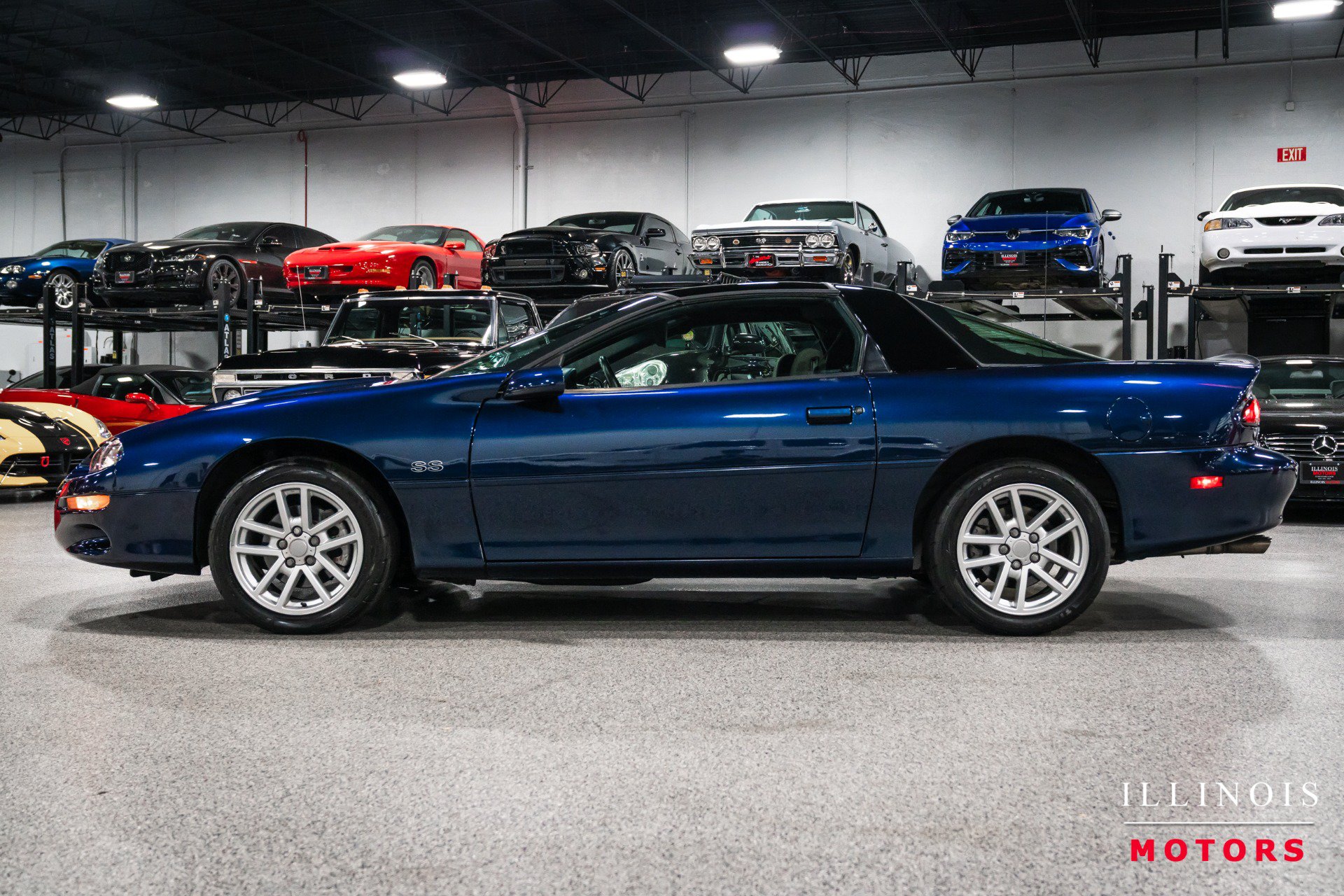 Used 2002 Chevrolet Camaro Z28 w/ SS Performance/Appearance Pkg RWD image 2