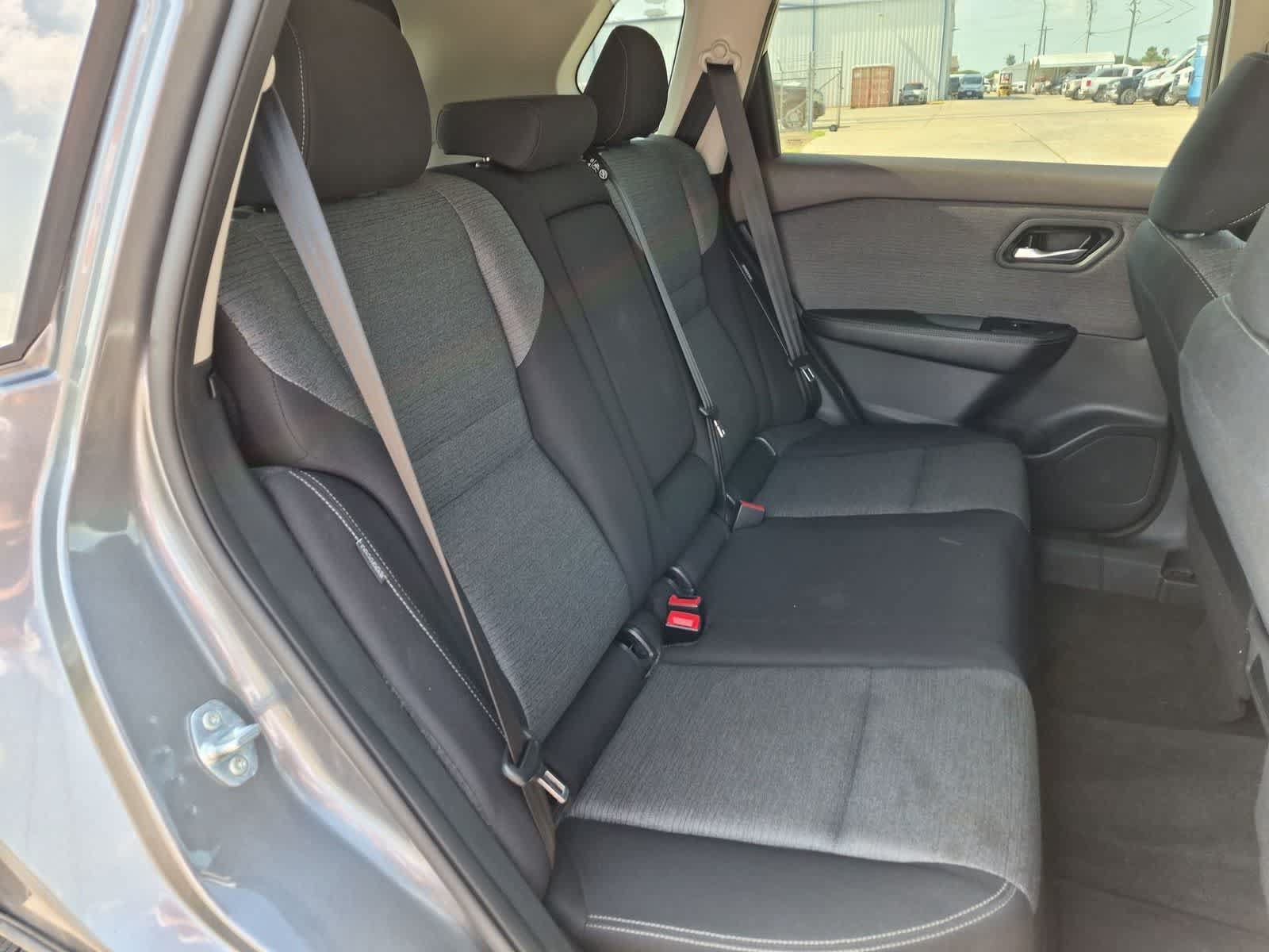 Used 2023 Nissan Rogue SV AWD/4WD image 25