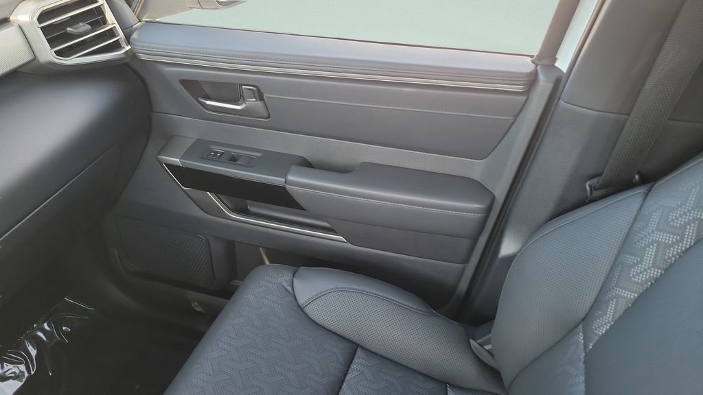 Certified 2025 Toyota Tundra Limited AWD/4WD image 13