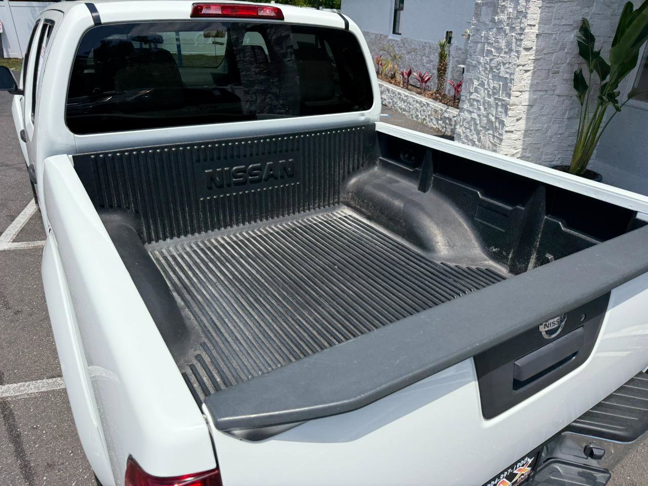 Used 2016 Nissan Frontier S RWD image 13