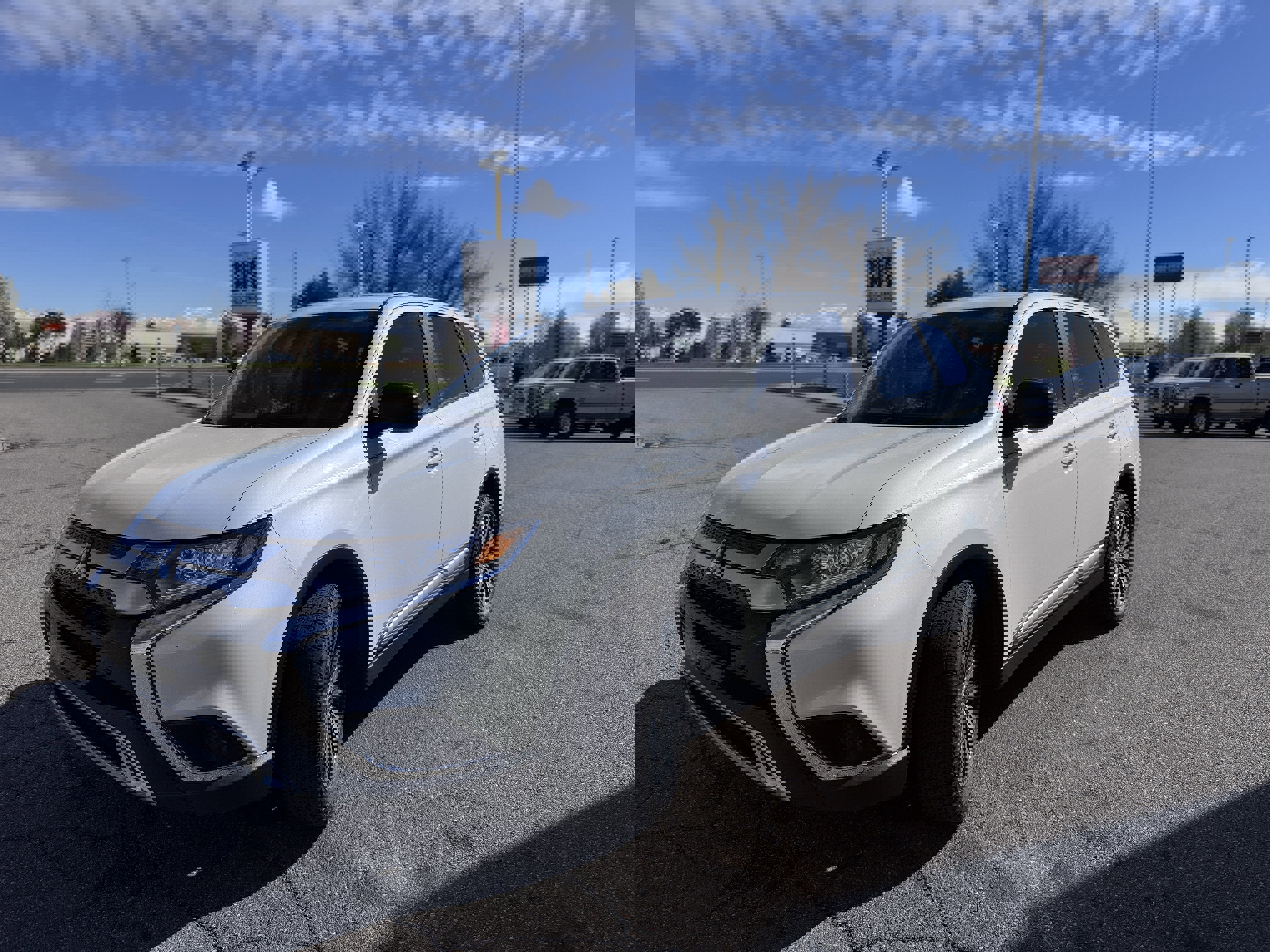 Used 2020 Mitsubishi Outlander ES image 4