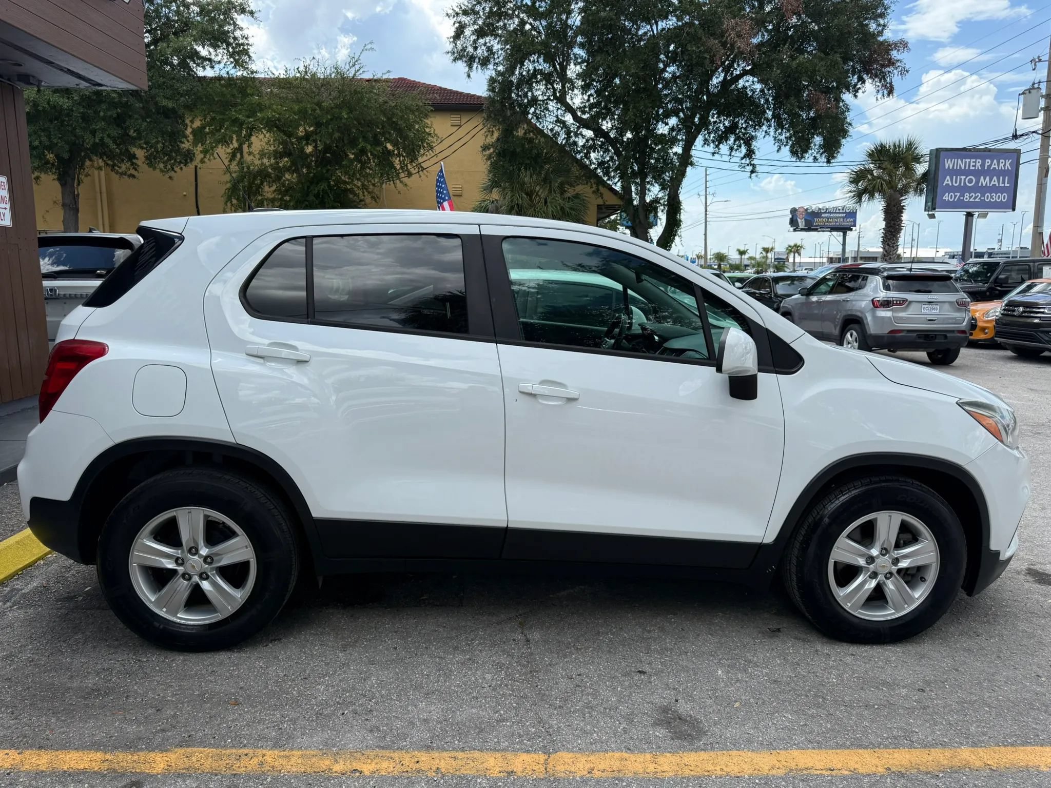 Used 2021 Chevrolet Trax LS w/ Tint and Cruise Package FWD image 4