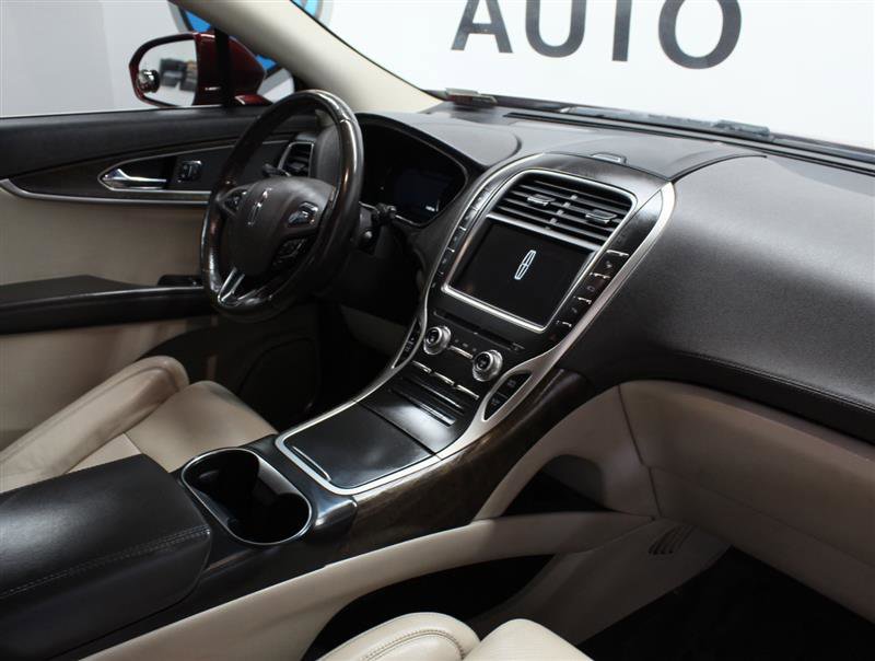 Used 2016 Lincoln MKX Reserve w/ Technology Package image 10