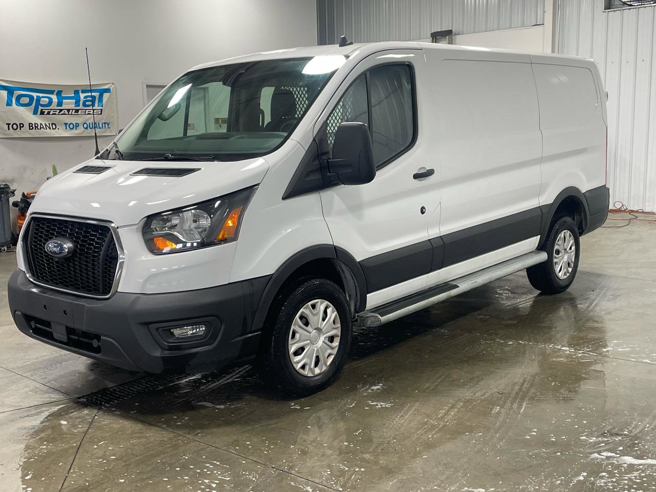 Used 2024 Ford Transit 250 XL w/ Exterior Upgrade Package image 10