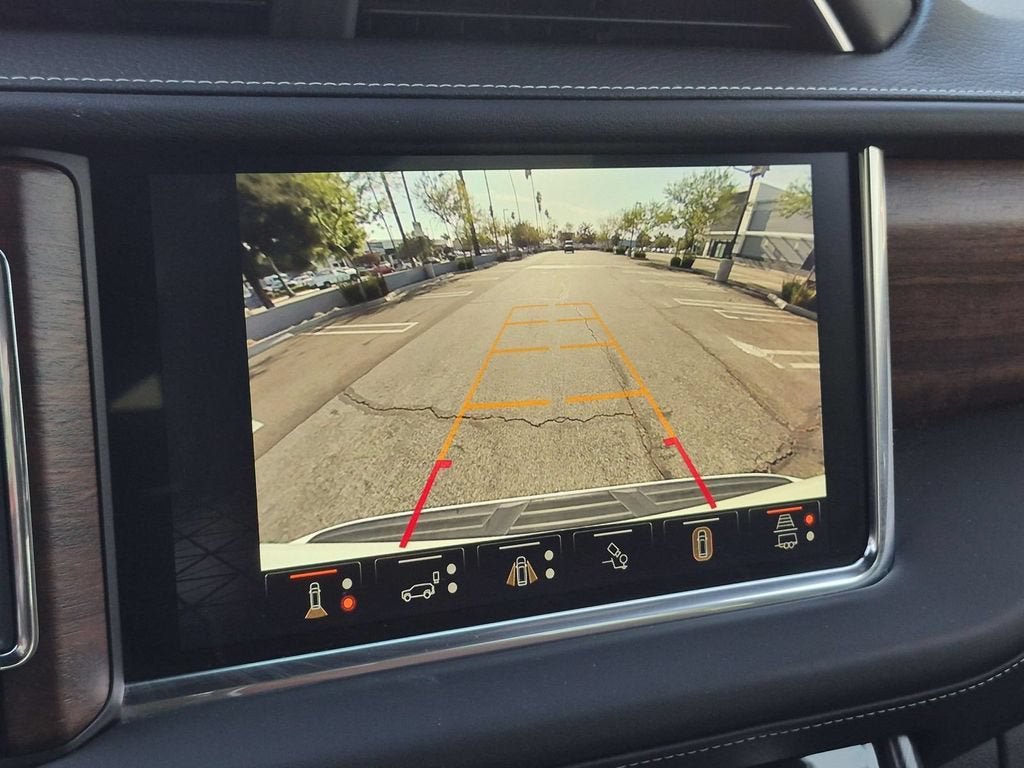 Used 2024 GMC Yukon Denali Ultimate AWD/4WD image 18