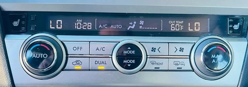 Used 2016 Subaru Legacy 2.5i Limited AWD/4WD image 17