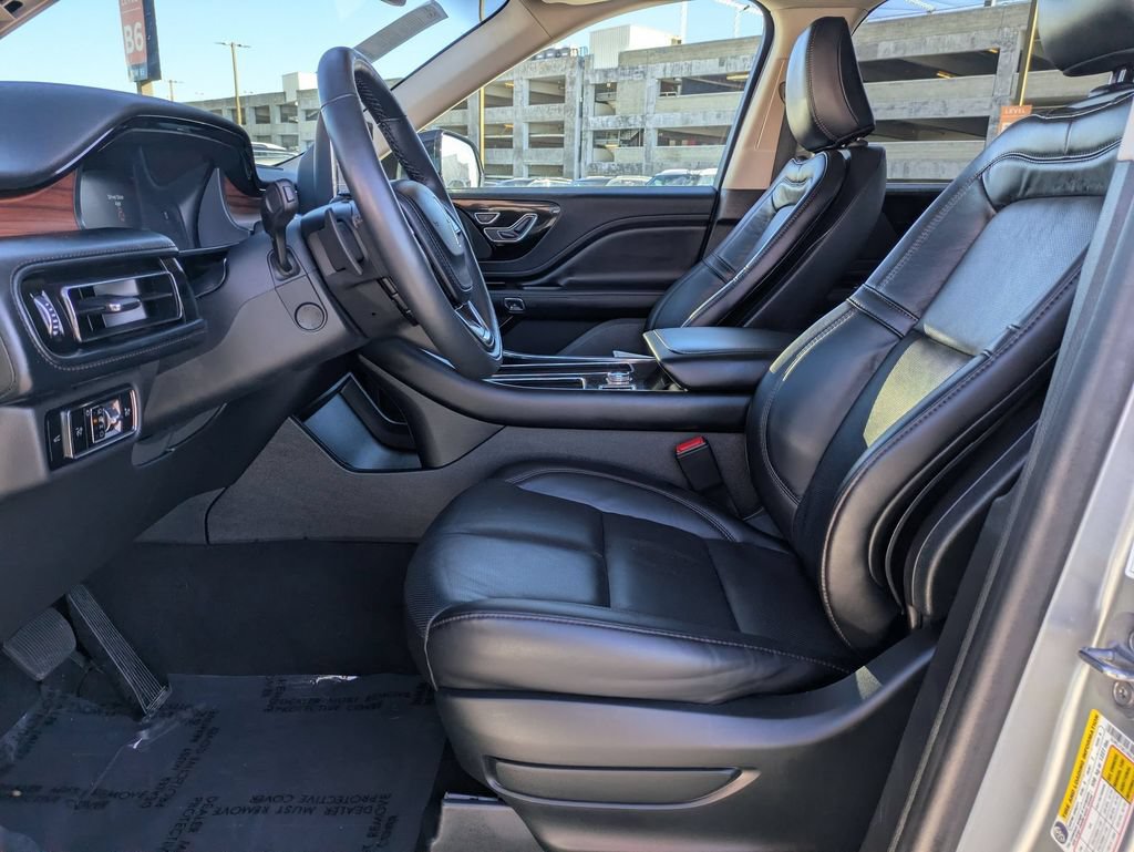Used 2024 Lincoln Aviator Reserve AWD/4WD image 25