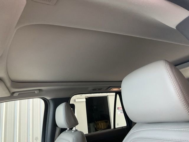 Used 2021 Ford Expedition Limited AWD/4WD image 7