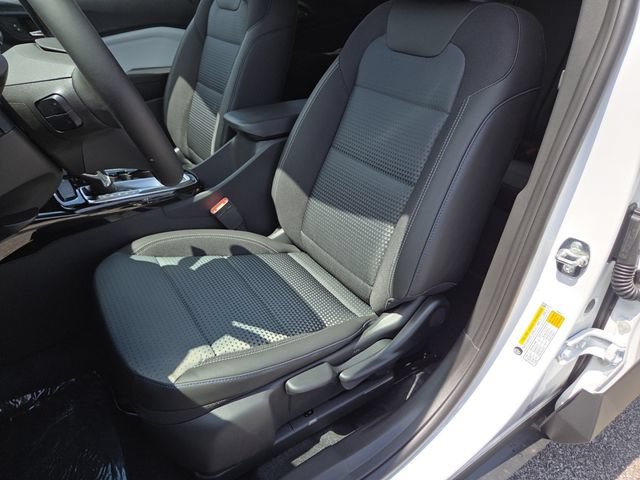 New 2026 Chevrolet Trax LT w/ LT Convenience Package FWD image 19