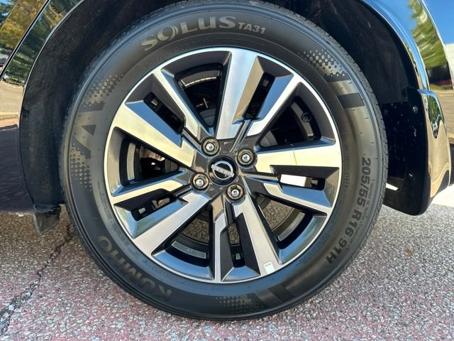 Used 2025 Nissan Versa S w/ S Plus Package FWD image 26