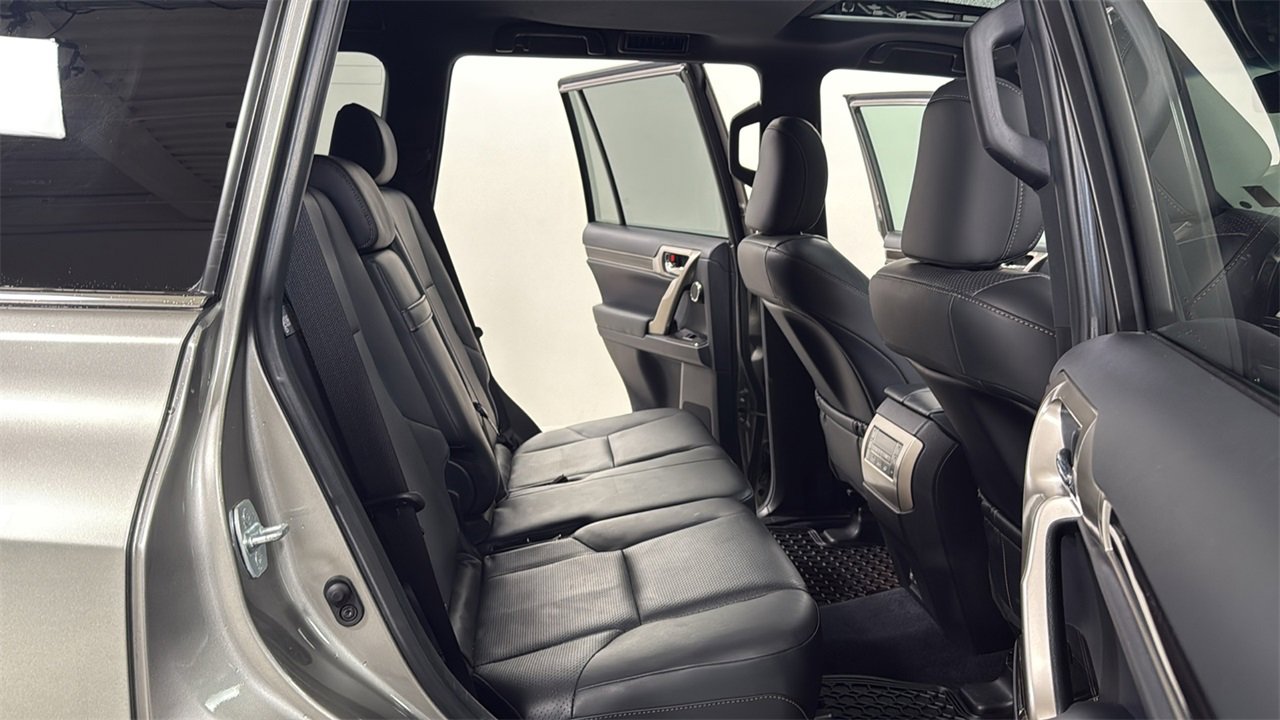 Used 2021 Lexus GX 460 Luxury image 17