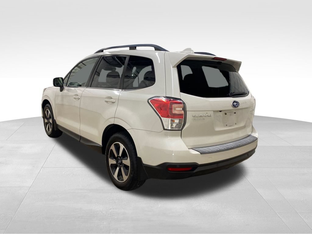 Used 2018 Subaru Forester 2.5i Limited AWD/4WD image 4