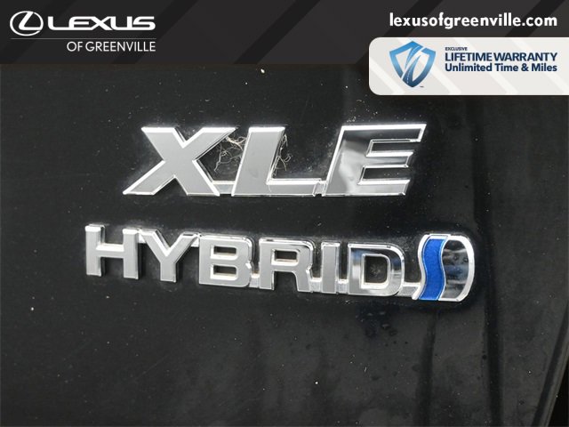 Used 2023 Toyota RAV4 XLE Premium image 11