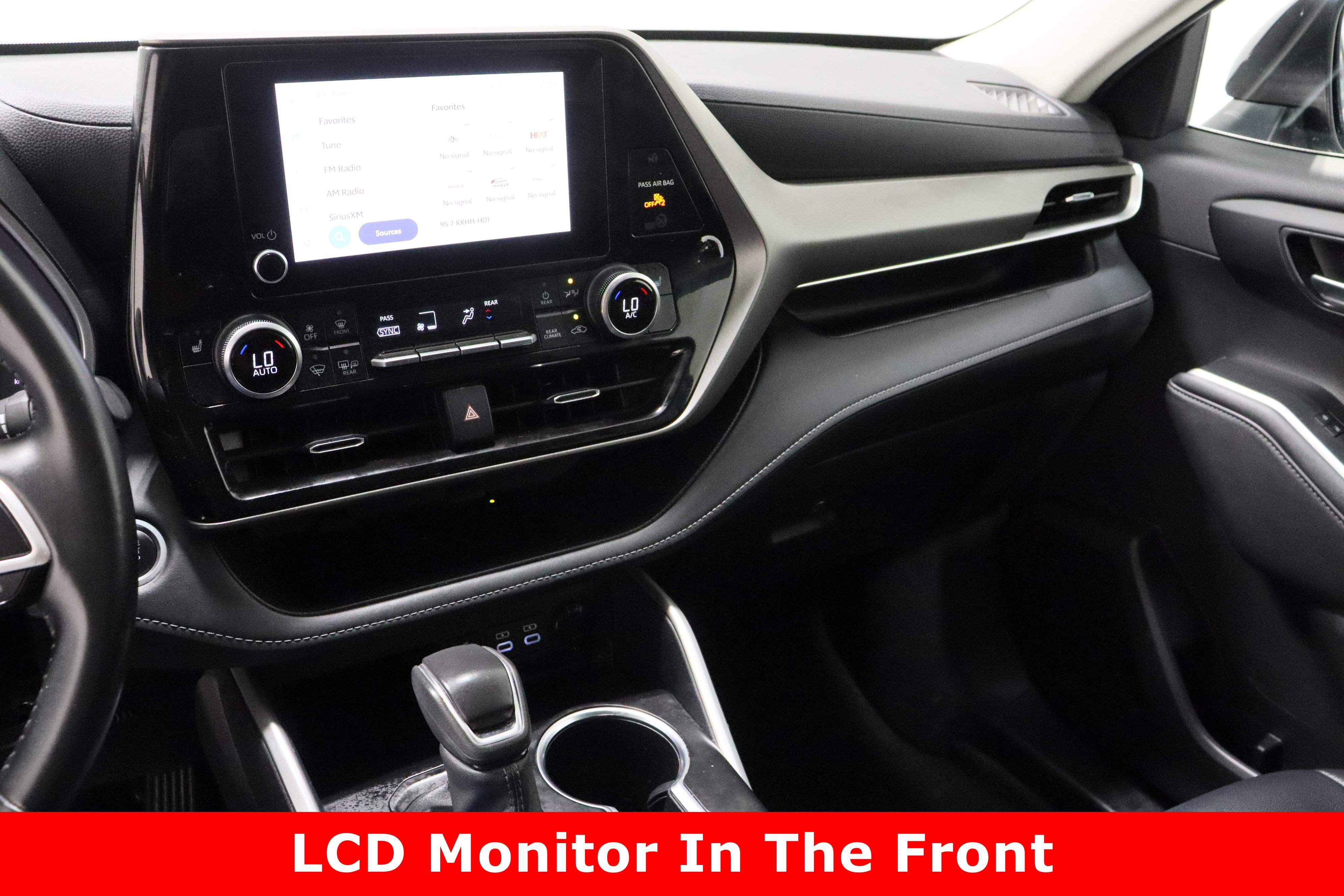 Used 2024 Toyota Highlander XLE image 16