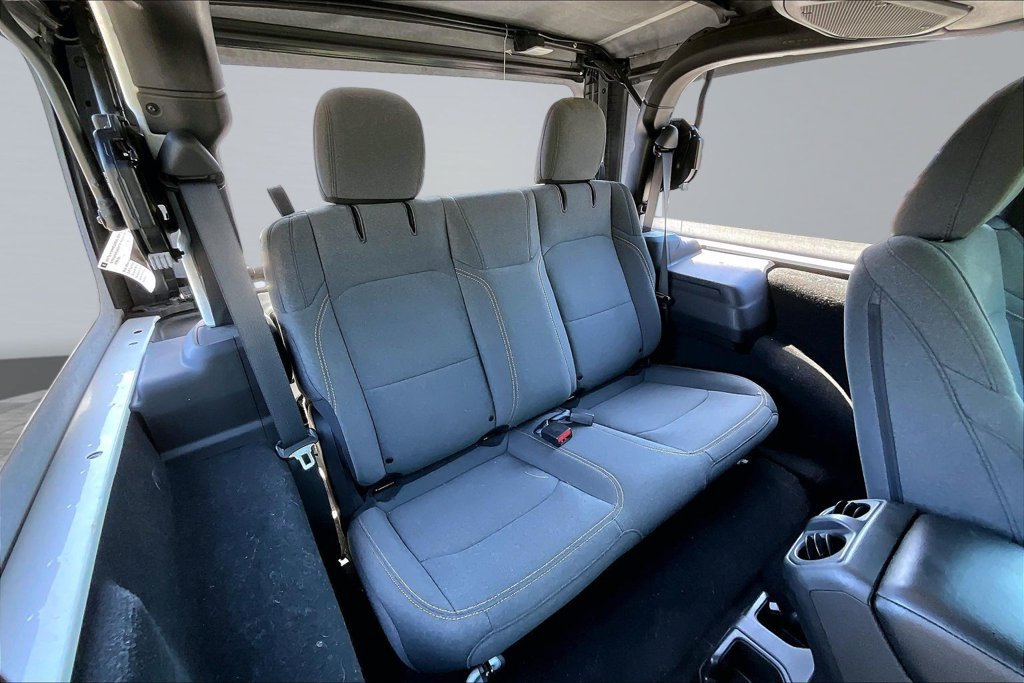 Certified 2025 Jeep Wrangler Sport AWD/4WD image 18