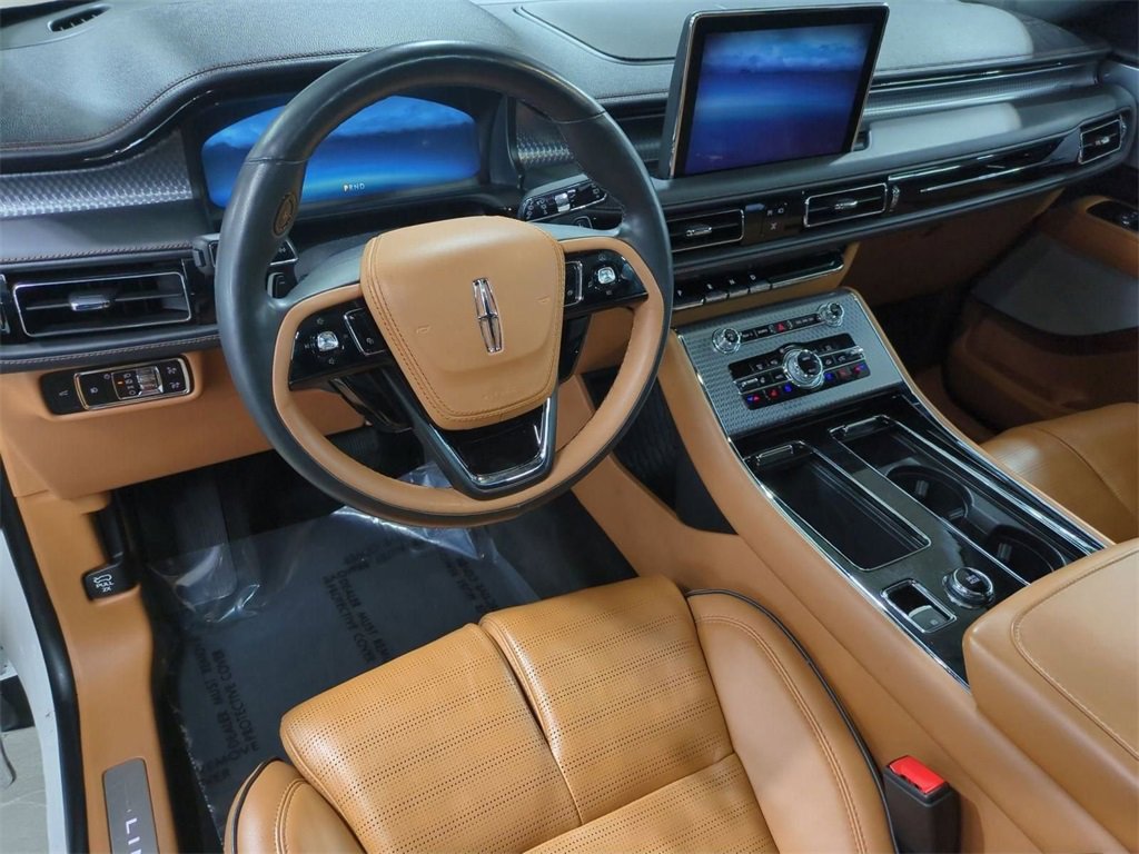 Certified 2023 Lincoln Aviator Black Label w/ Dynamic Handling Package image 11