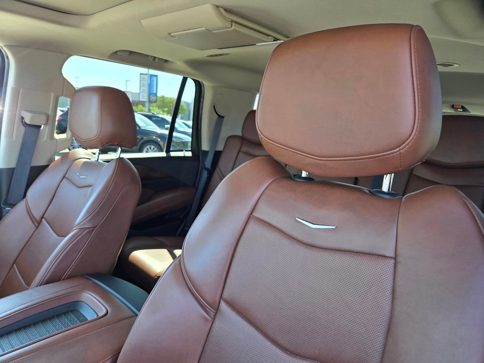 Used 2020 Cadillac Escalade Luxury w/ Escalade Sport Edition RWD image 13