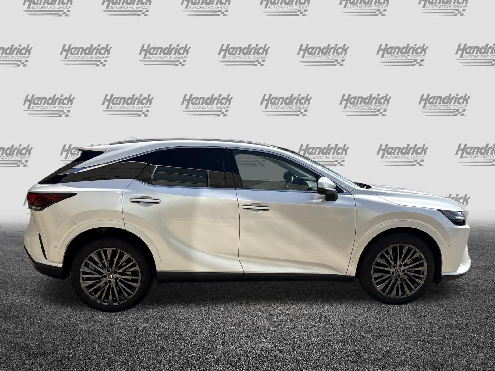 Used 2025 Lexus RX 350 w/ Convenience Package AWD/4WD image 11