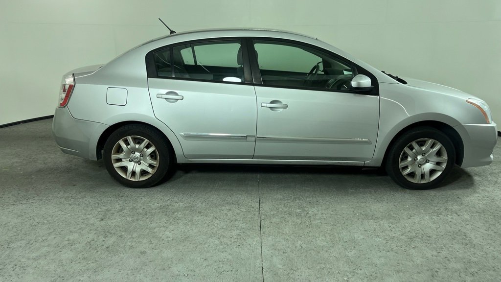 Used 2010 Nissan Sentra 2.0 S image 2