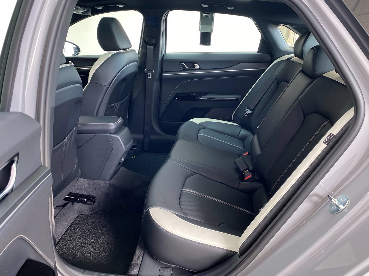 Used 2026 Kia K5 GT-Line w/ GT-Line Premium Package FWD image 34