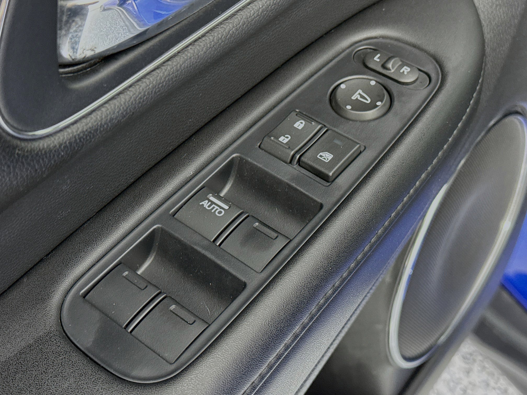 Certified 2018 Honda HR-V EX-L image 18