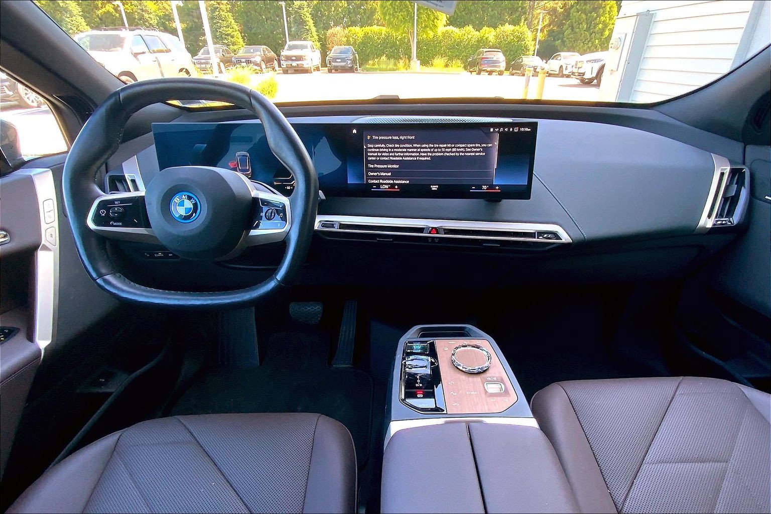 Certified 2023 BMW iX xDrive50 w/ Premium Package AWD/4WD image 14