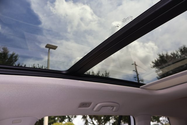 New 2026 Volkswagen Atlas SE image 25