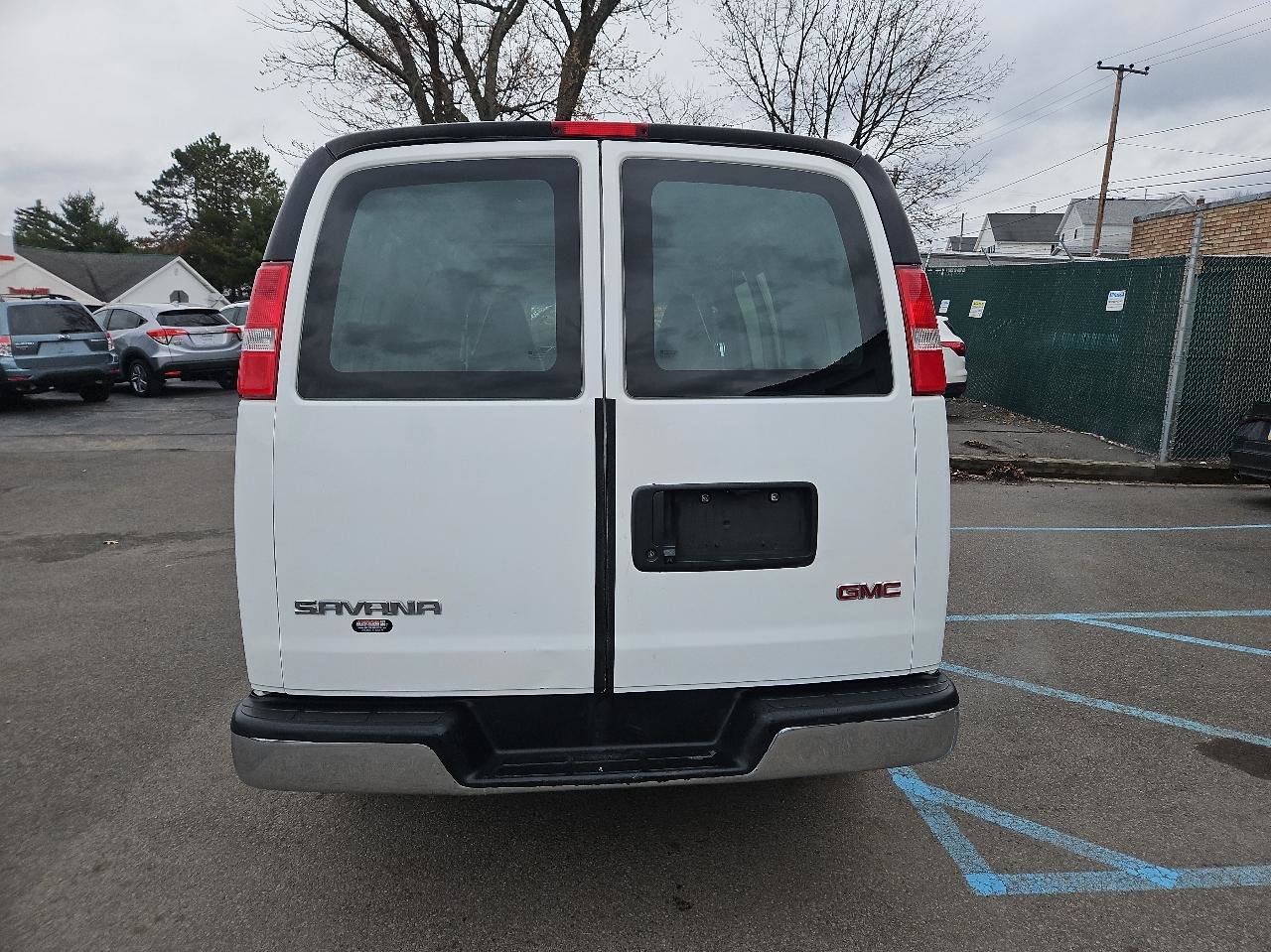 Used 2019 GMC Savana 2500 w/ Driver Convenience Package RWD image 4