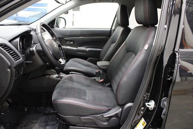 Used 2024 Mitsubishi Outlander Sport SE image 8
