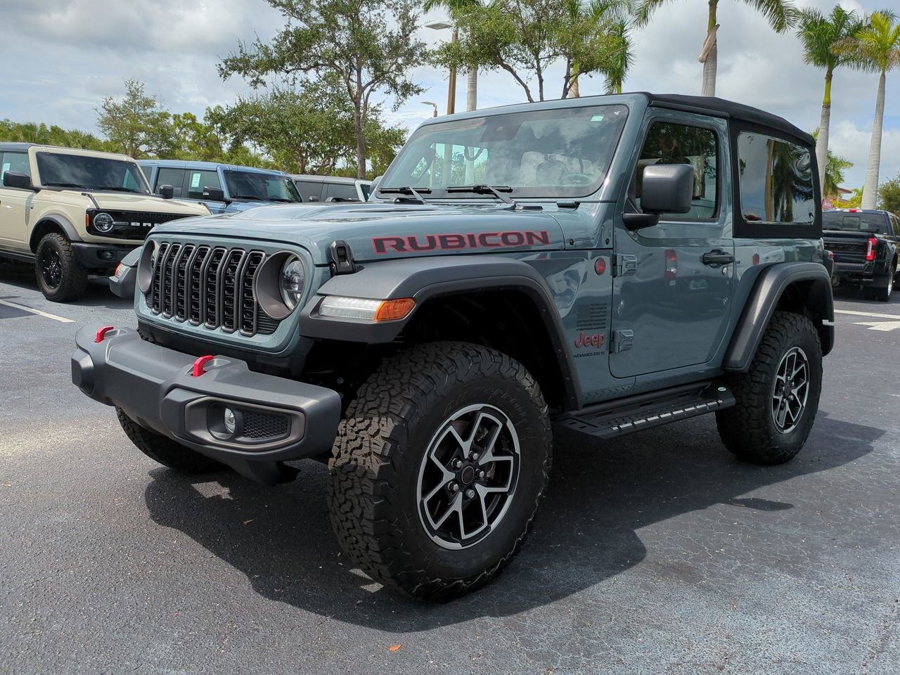 Used 2024 Jeep Wrangler Rubicon w/ Safety Group image 8