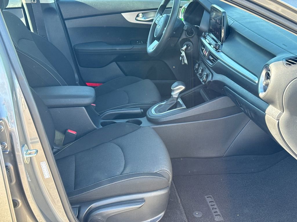 Used 2023 Kia Forte LXS w/ LXS Technology Package FWD image 13