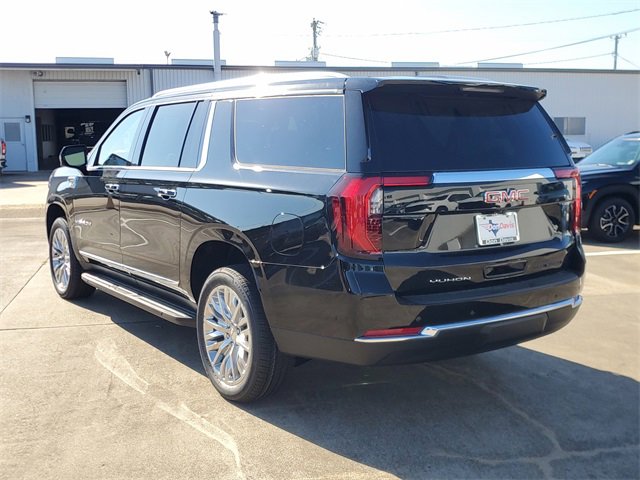 New 2026 GMC Yukon XL Elevation image 5