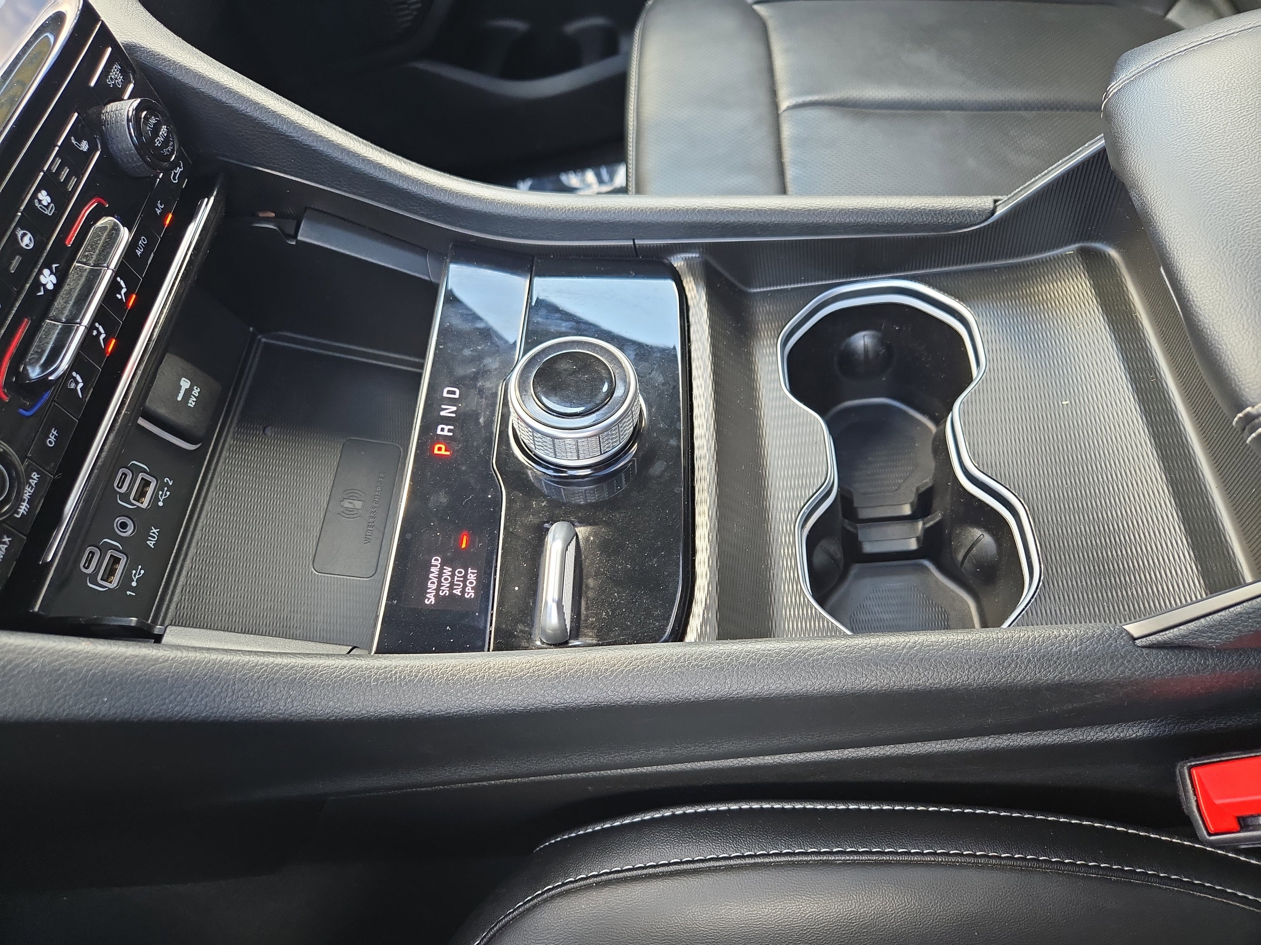 Used 2024 Jeep Grand Cherokee L Limited w/ Luxury Tech Group II image 20