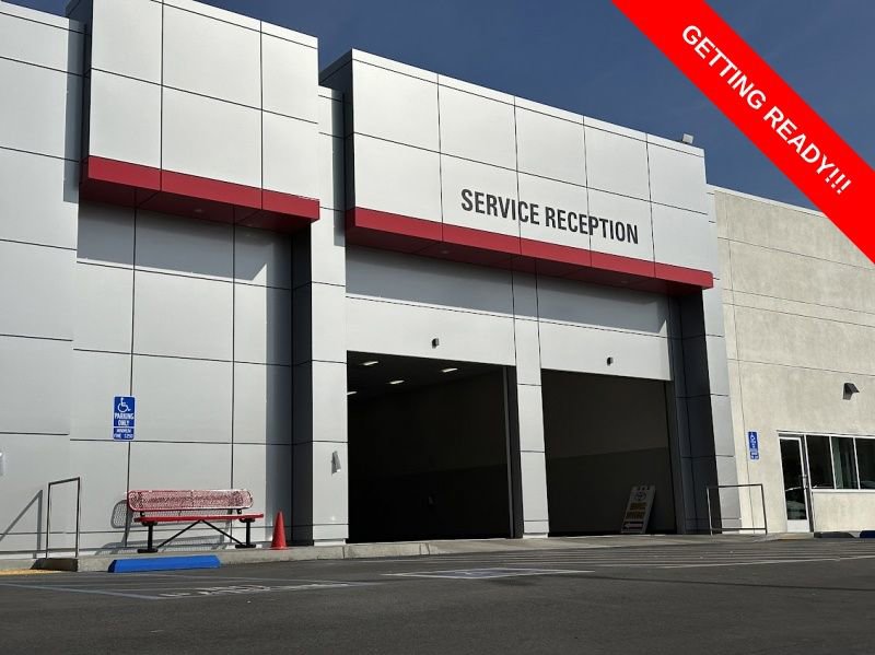 Used 2025 BMW i5 eDrive40i w/ M Sport Package image 31