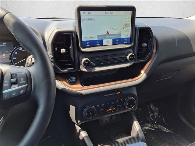 Used 2024 Ford Bronco Sport Outer Banks w/ Tech Package AWD/4WD image 12