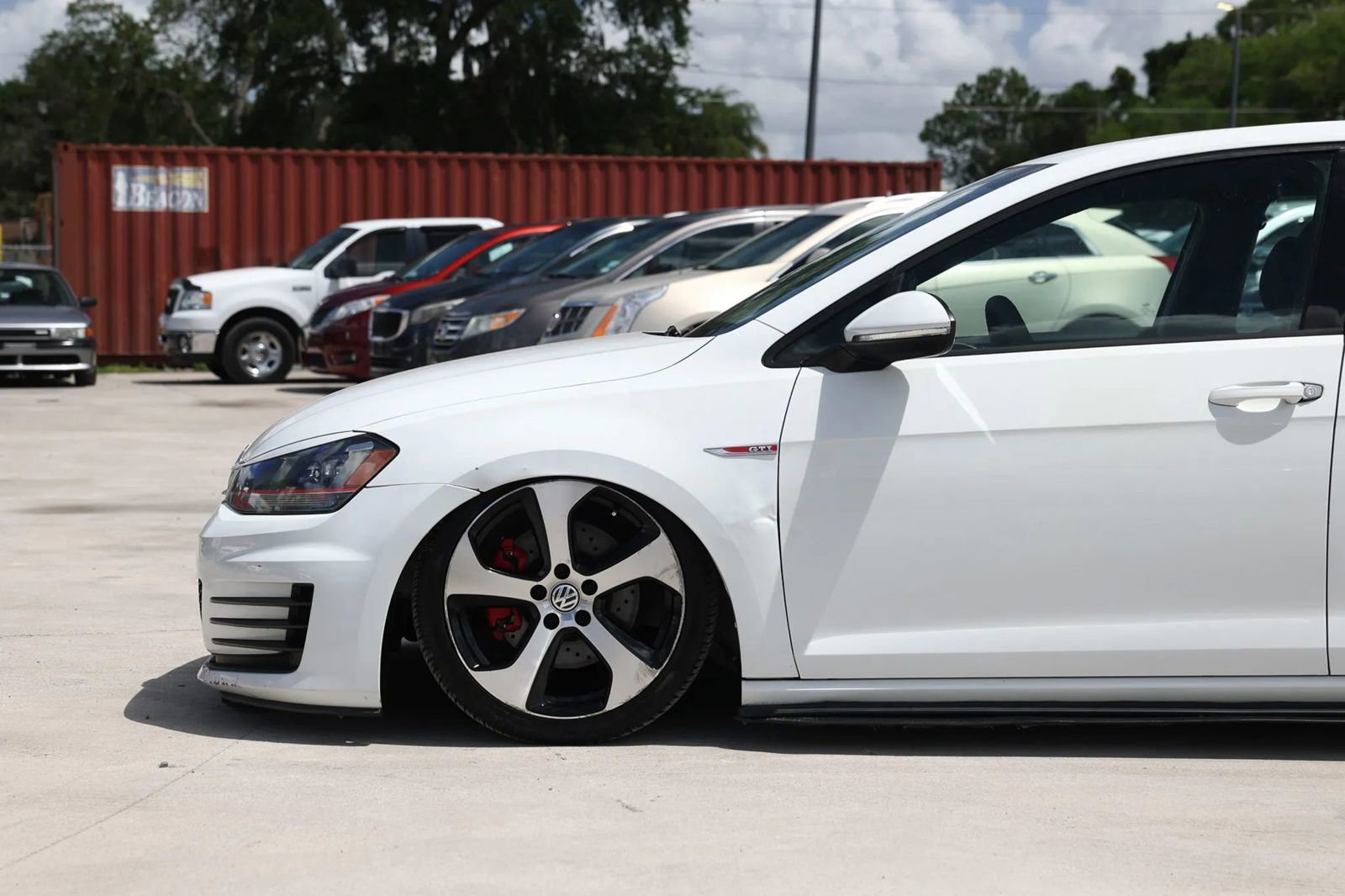 Used 2015 Volkswagen GTI S FWD image 23