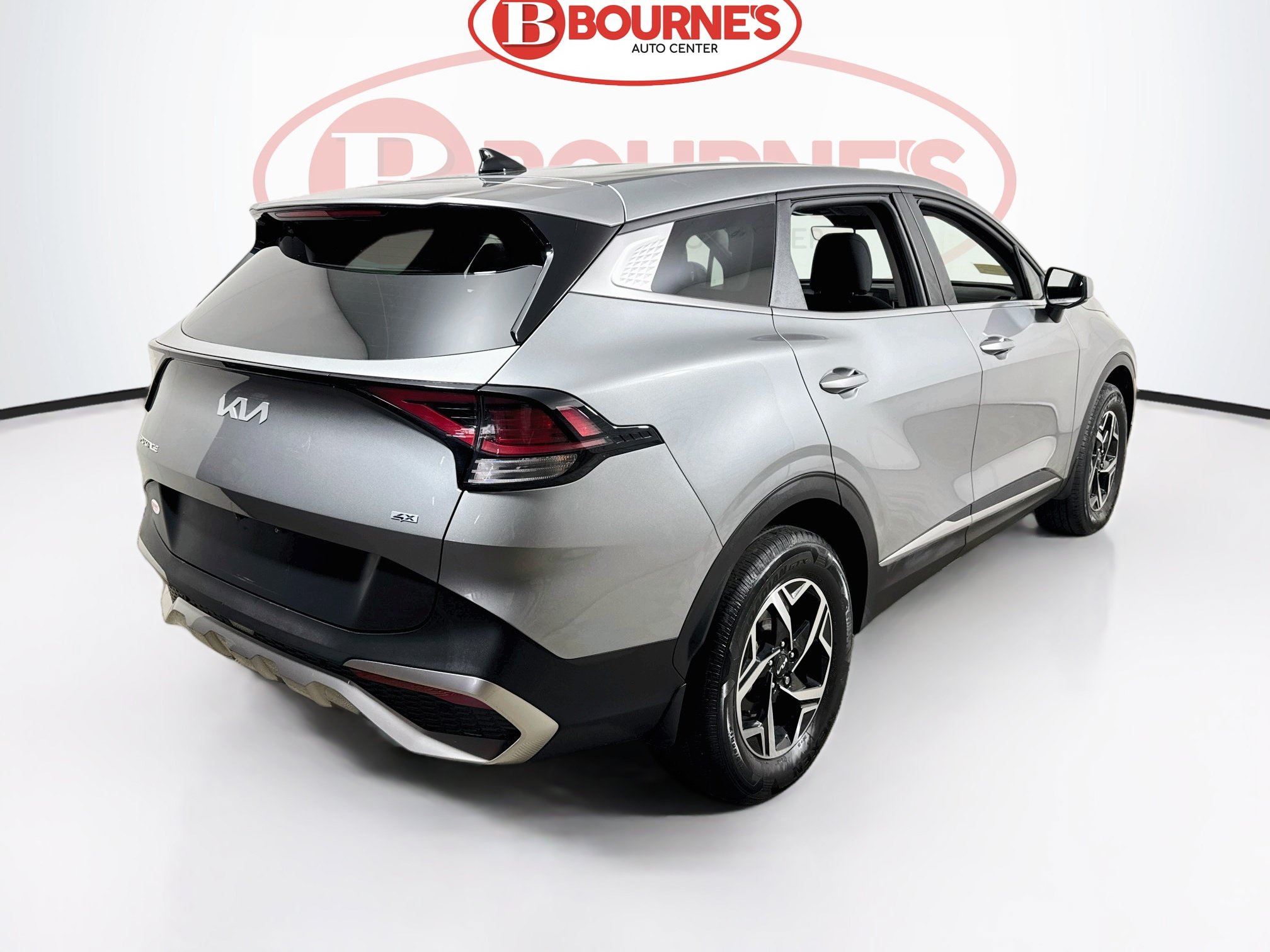 Used 2024 Kia Sportage LX AWD/4WD image 10