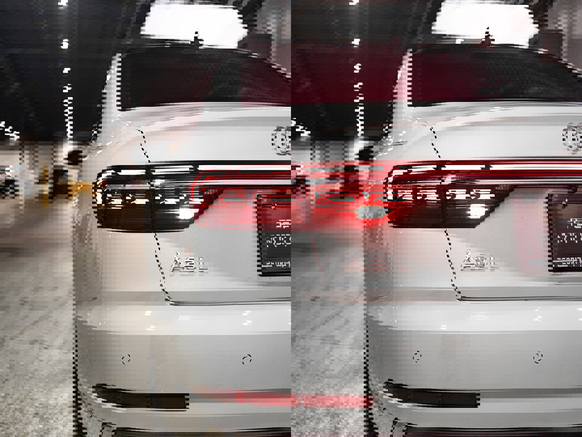 Used 2023 Audi A8 L 3.0T w/ Comfort Plus Package image 15