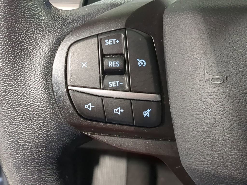 Used 2020 Ford Explorer XLT image 27