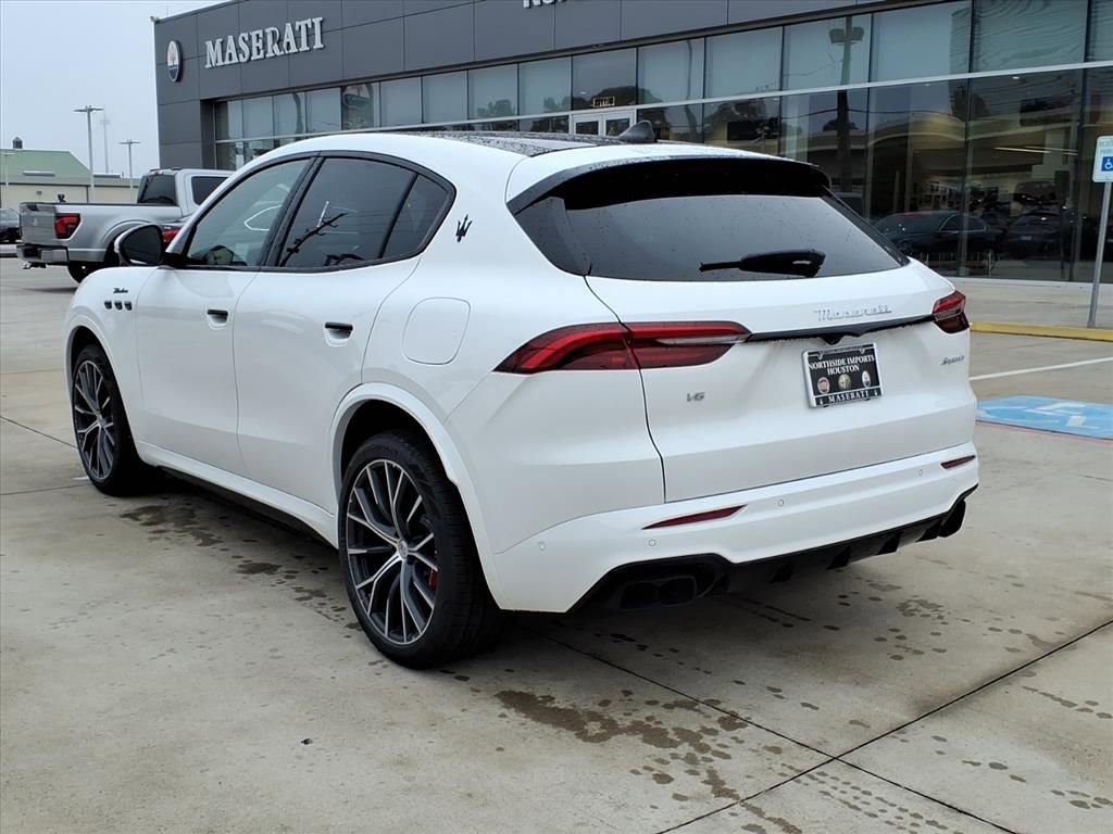 New 2026 Maserati Grecale Modena image 9