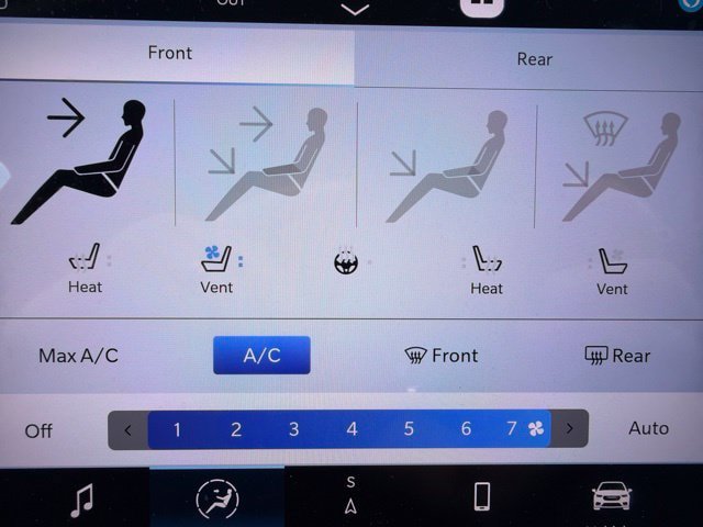 Certified 2025 Chrysler Pacifica Limited AWD/4WD image 30