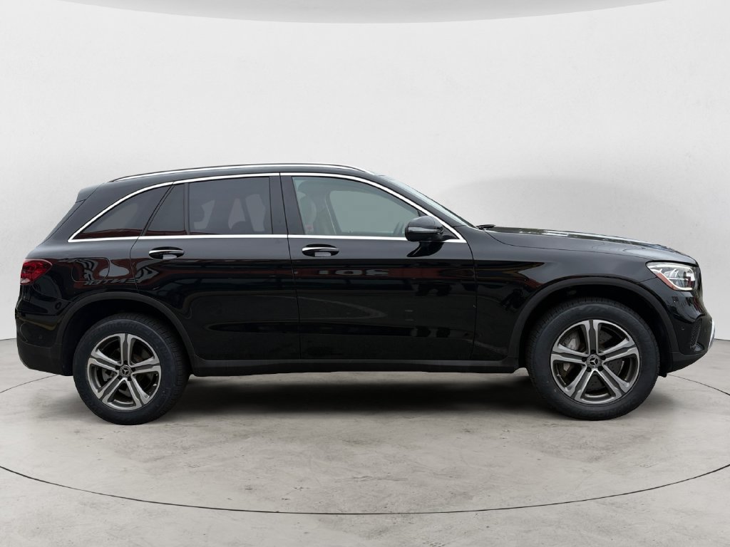 Used 2022 Mercedes-Benz GLC 300 w/ Premium Package Lite image 2