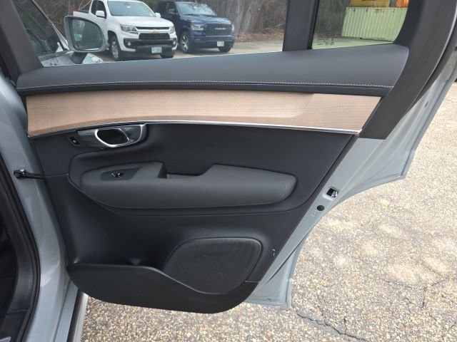 Certified 2025 Volvo XC90 B5 Plus image 18