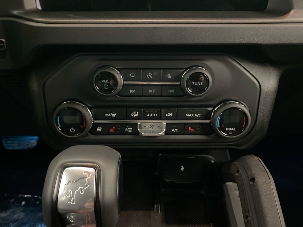 New 2026 Ford Bronco Raptor AWD/4WD image 21