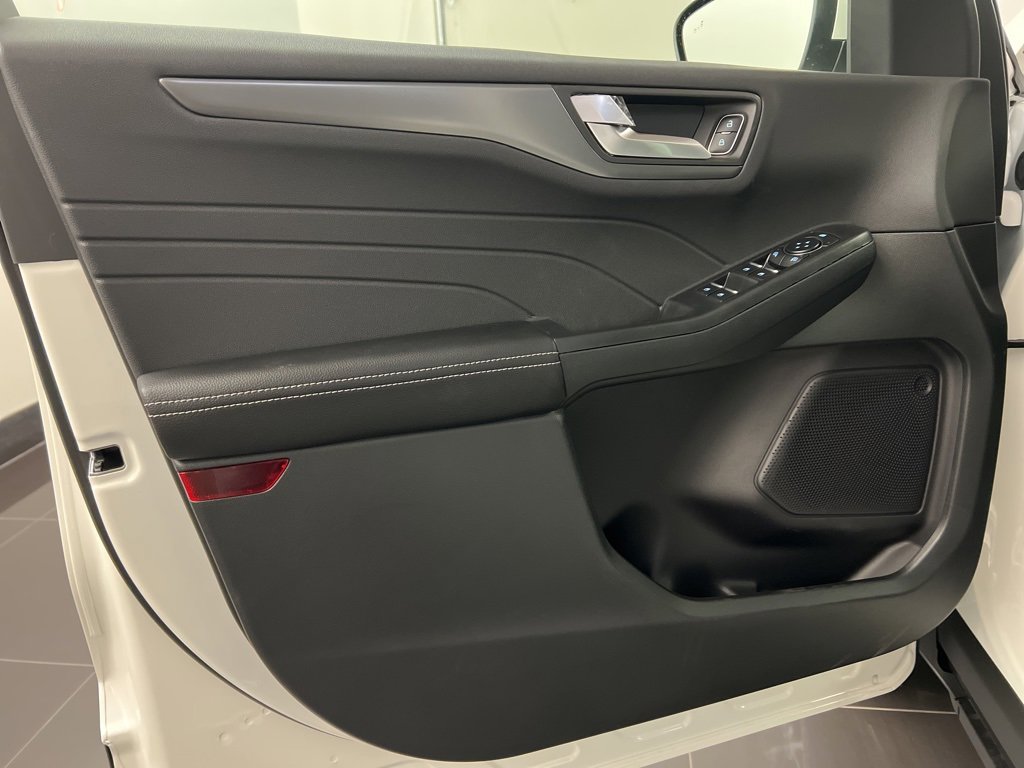 New 2025 Ford Escape SE image 26