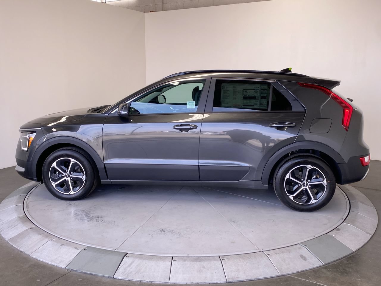 New 2026 Kia Niro EX w/ EX Premium Package FWD image 2