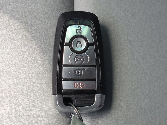 Used 2021 Ford Explorer XLT w/ Equipment Group 202A RWD image 28