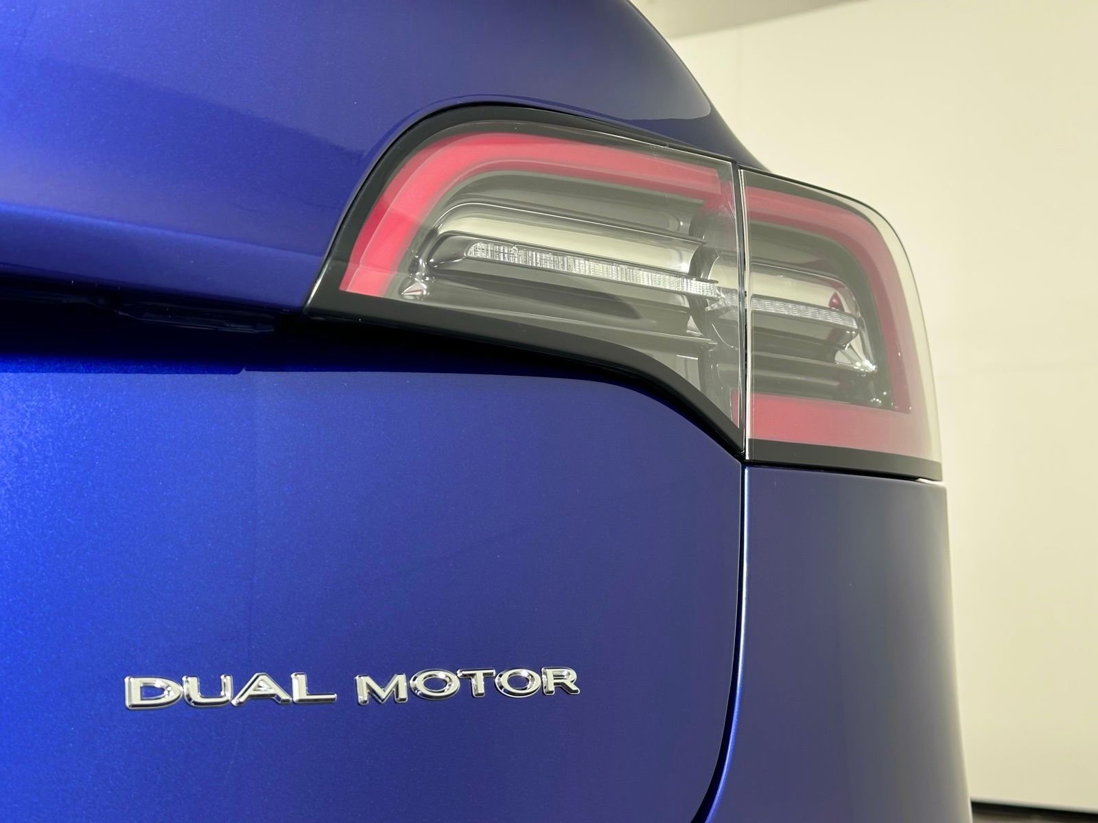 Used 2018 Tesla Model 3 Long Range image 12