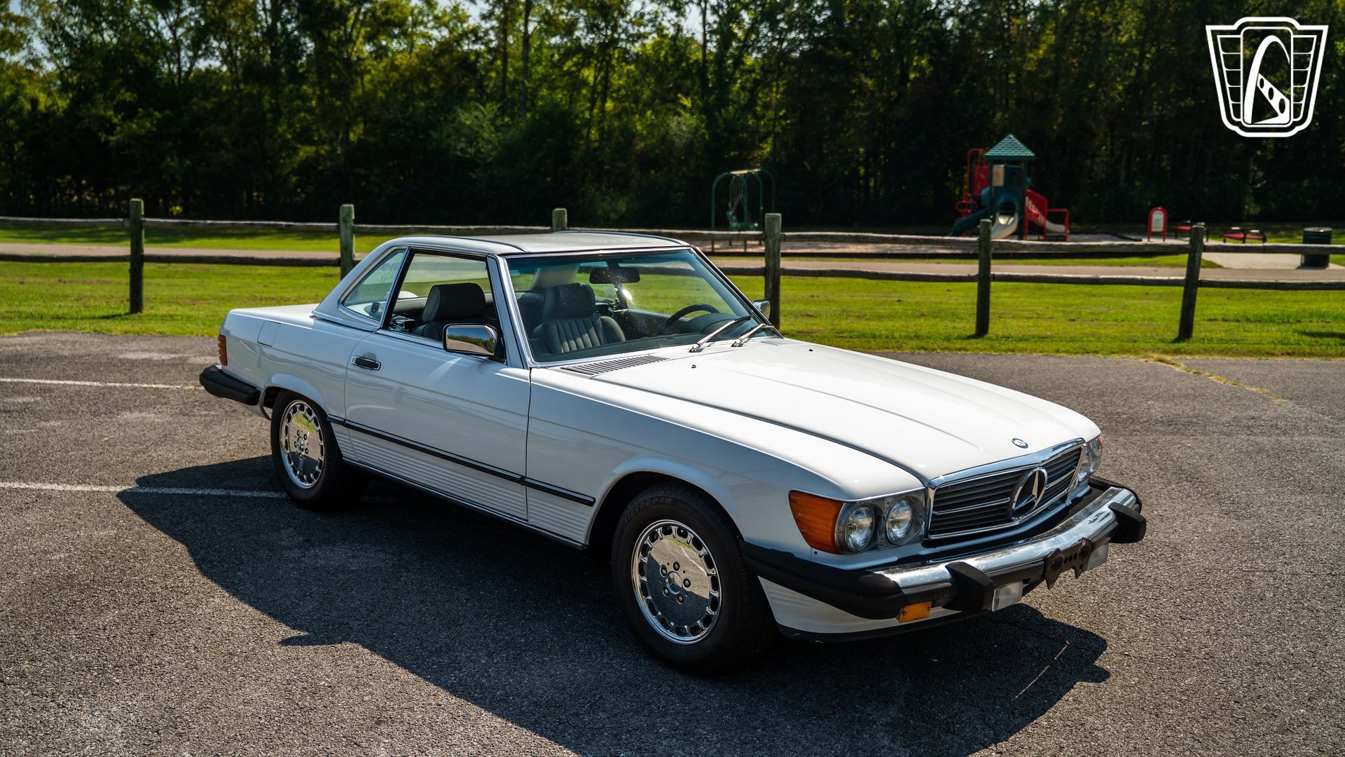 Used 1987 Mercedes-Benz 560 SL image 32